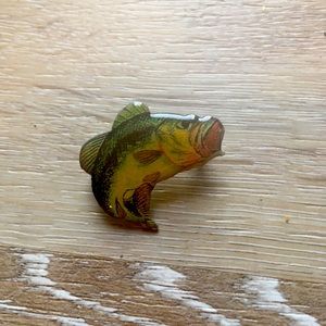 Largemouth bass pin